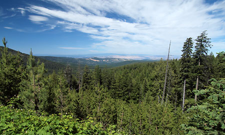 Views into the Columbia Basin desert abound from the many high points in the Fifteenmile backcountry