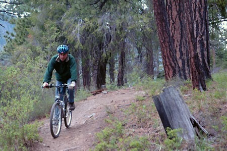 Cyclist on popular Surveyors Ridge (The Oregonian)