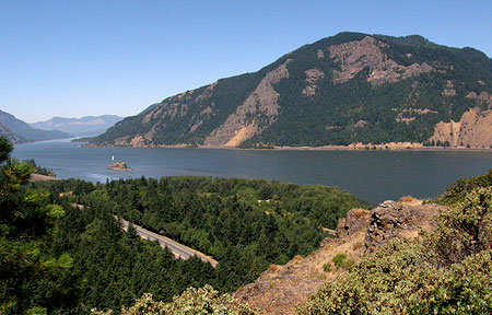 The view west toward Dog Mountain and Stevenson from the East Bluff