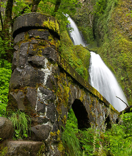 The original capped arch walls at Wahkeena (shown new in the previous photo) has survived the elements -- and a major rockfall in the late 1960s