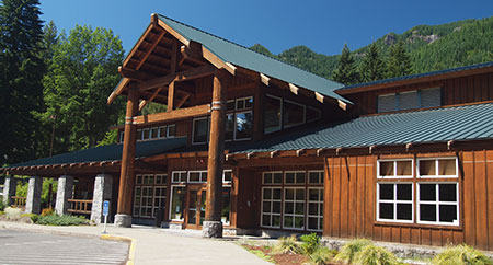 The grand Detroit Lake Ranger Station and visitors center