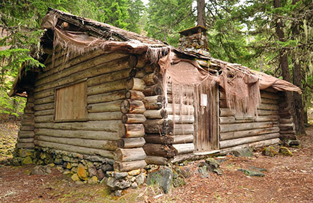 Today the Upper Sandy Guard Station is slowly fading away (Cheryl Hill © 2013)