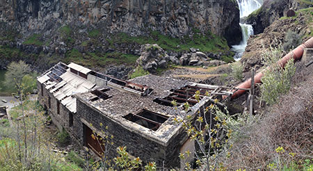 The old powerhouse at White River Falls