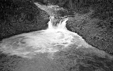 Punchbowl Falls in 1942, before construction of the fish ladder (in 1959)