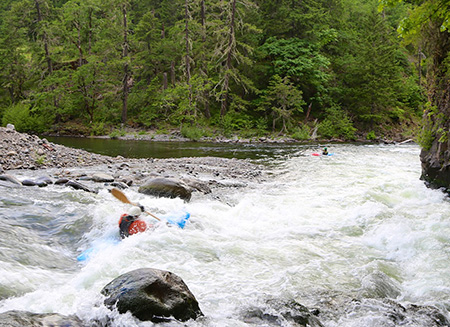Kayakers at the Hood River Confluence at Punchbowl Park (photo by Peter Marbach)