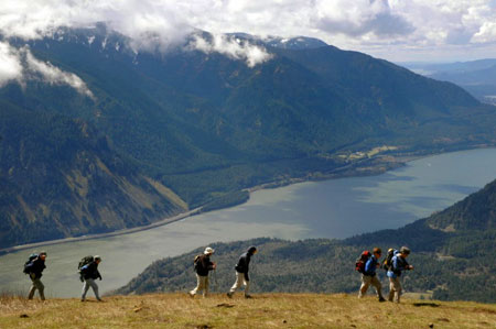 Wall-to-wall hikers are the norm on Dog Mountain in spring (The Oregonian)