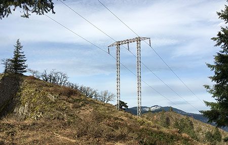GorgePowerline09