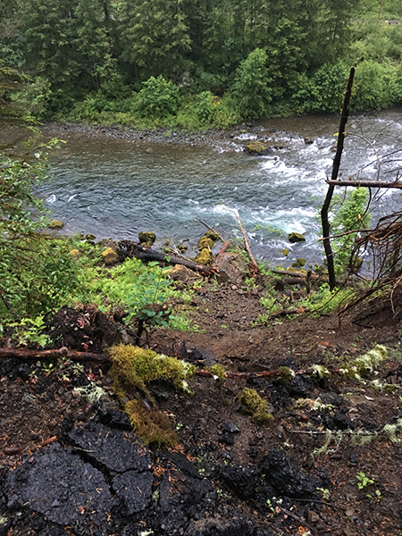 MemalooseRoadBoulder04