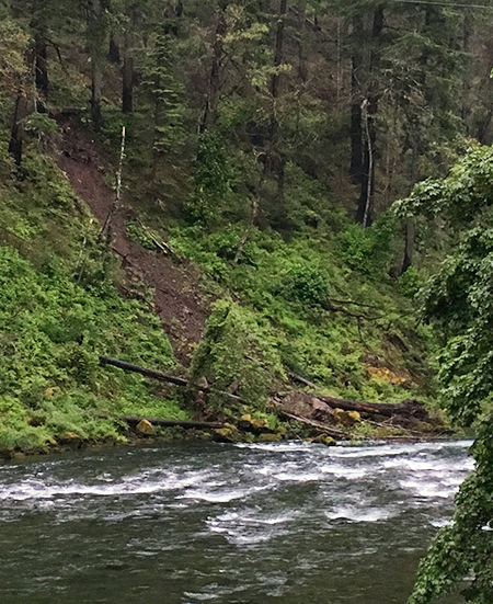 MemalooseRoadBoulder10