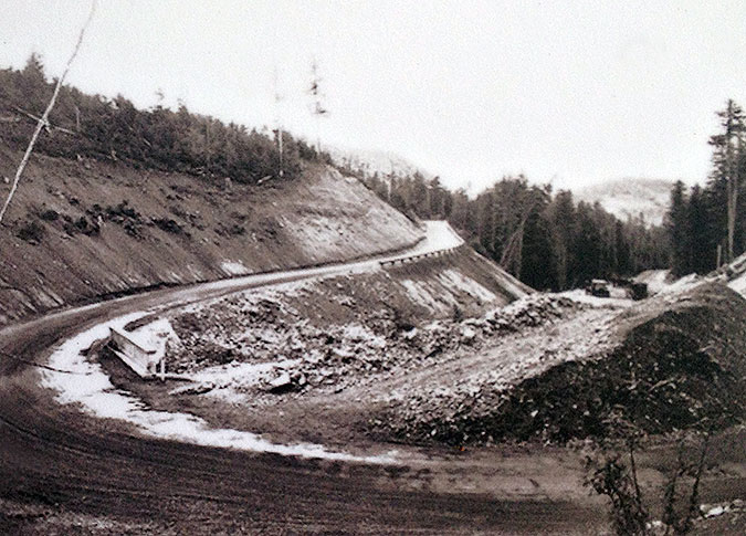 Description: Macintosh HD:Users:Tom:Desktop:20xxxx Mount Hood Loop Part 1:HoodLoopPartOne03LittleZigzagBend1920s.jpg